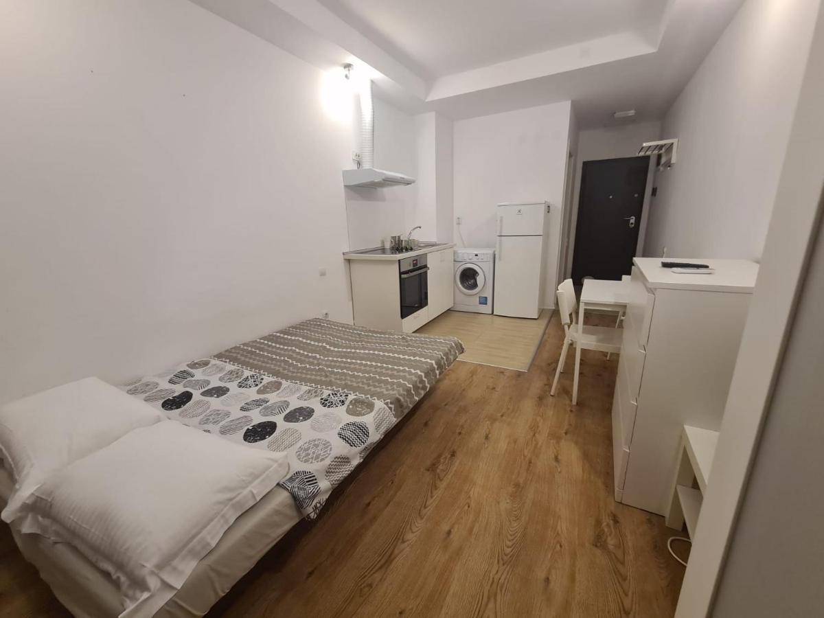 Cosmopolis Studio 1 Stefanestii de Jos Zewnętrze zdjęcie